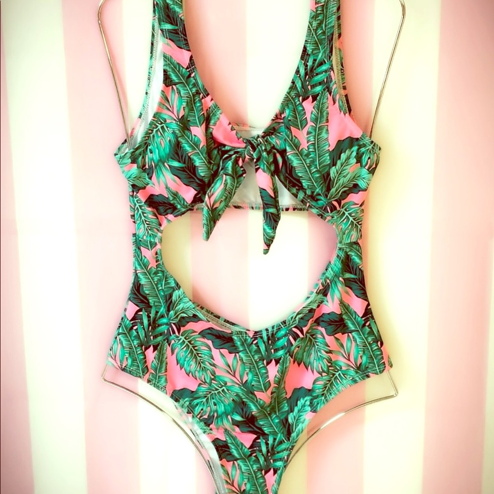 Sexy cut out trikini swimsuit bodysuit pink SML